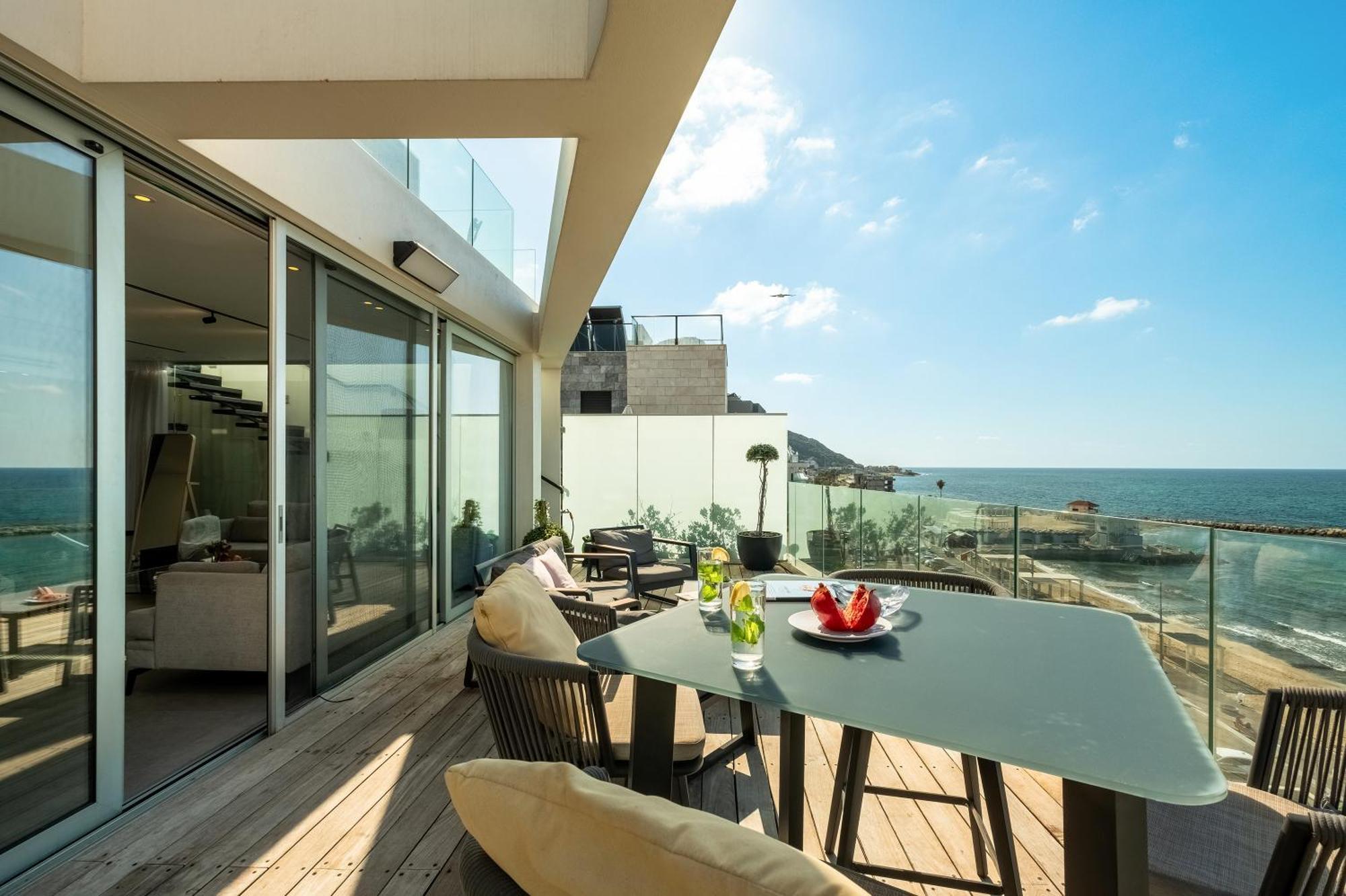 Penthouse 3Br + Roof Top + Parking - On The Beach Χάιφα Εξωτερικό φωτογραφία