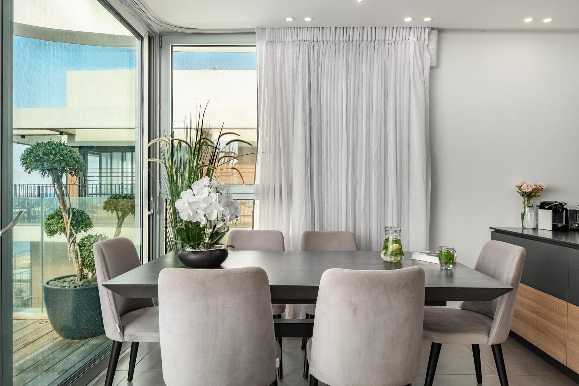 Penthouse 3Br + Roof Top + Parking - On The Beach Χάιφα Εξωτερικό φωτογραφία